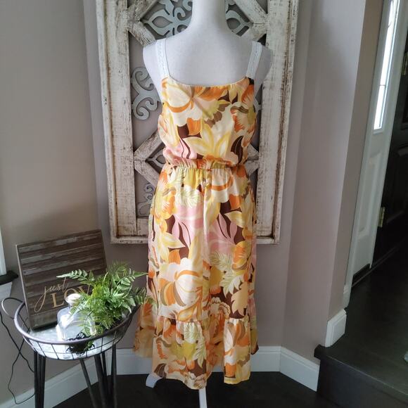 New Collective Concepts Sleeveless Crochet Trim Blouson Midi Dress Yellow Multi - Picture 6 of 13